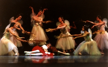 92 hansel and gretel - gretel with angels